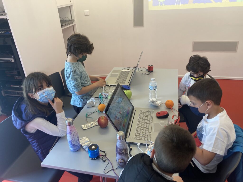 Photo — Μουσική από φρούτα 2022 6